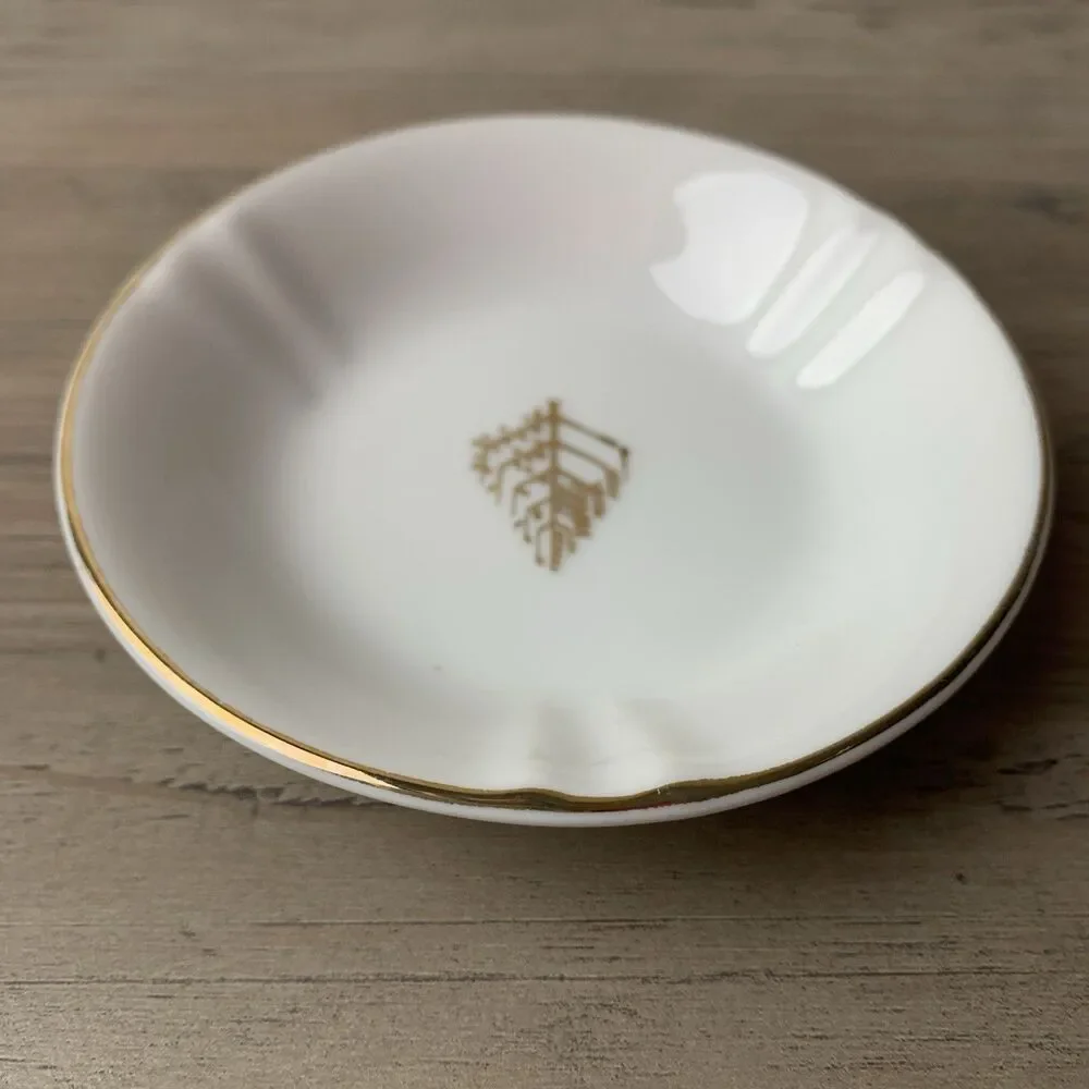 Rare VTG Four Seasons Hotels White Porcelain Ashtray Japan Very Good Condition